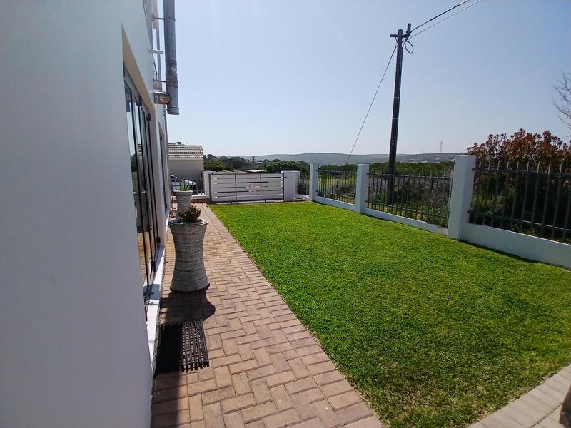 3 Bedroom Property for Sale in Stilbaai Wes Western Cape